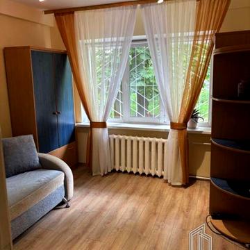 Михайла Донця вул., 23-Б