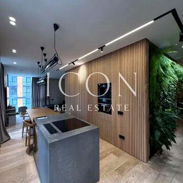 Джона Маккейна вул. (Івана Кудрі), 1-Б