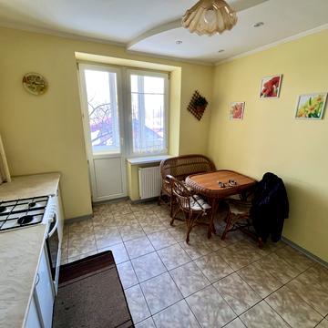 Тараса Шевченка вул., 318б