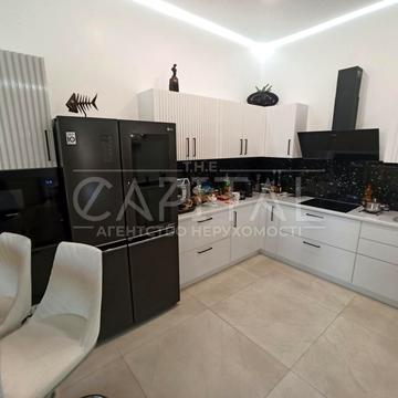 Бучанське шосе, 42