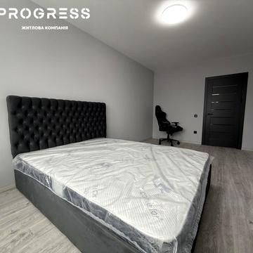 Угорницька вул., 16