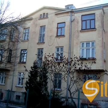 Лонгина Цегельського вул., 16