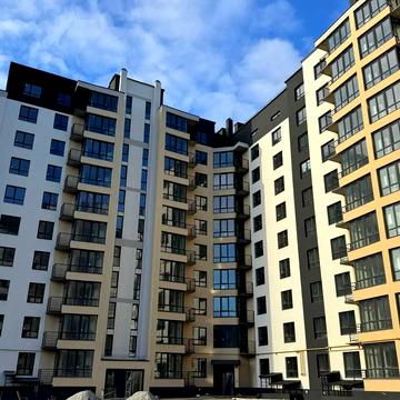 Зарічанська вул., (Будинок)