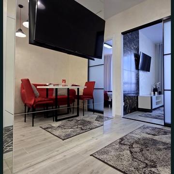 Космічна вул., 5