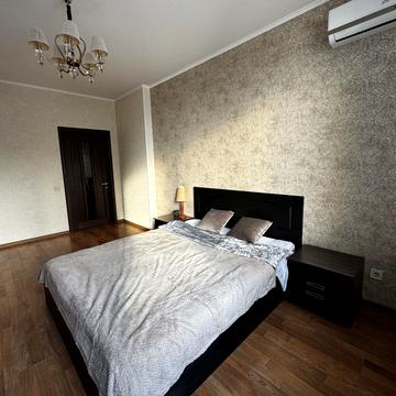 Академіка Глушкова просп., 9-Г