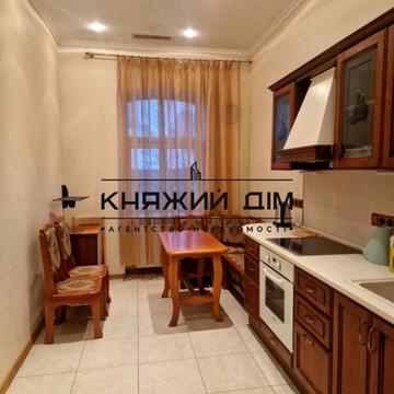 Генерала Генадія Воробйова вул. (Курська), 3