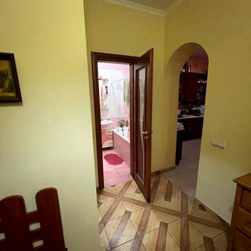 Ромашкова вул., 10б