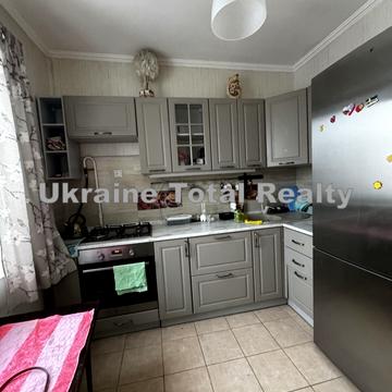 Миколи Бажана просп., 7-Б