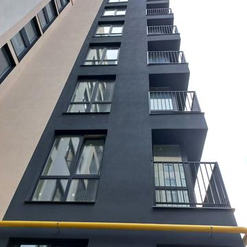 Івана Кожедуба вул., (Будинок 1)