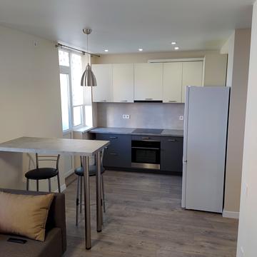 Приміська вул., 24