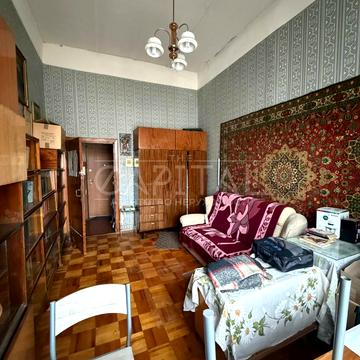 Саксаганського вул., 35