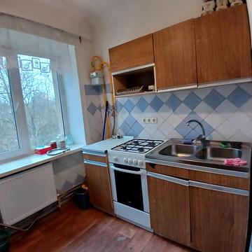 Степана Бандери вул., 8а