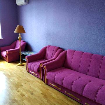 Гната Хоткевича вул. (Червоногвардійська), 12