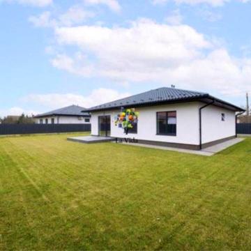 Центральна, 1