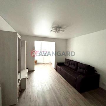 Смілянська вул., 122