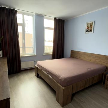 Олени Степанівни вул. (Ленінградська), 10