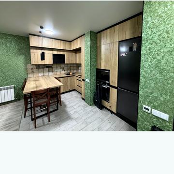 Університетська вул., 1д