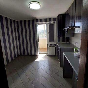 Адольфа Добрянського вул., 4