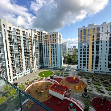 Стрийська вул., (Будинок 9)