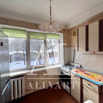 Межова вул., 19-Б