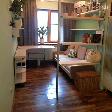 Відрадний просп. (Чубаря), 14