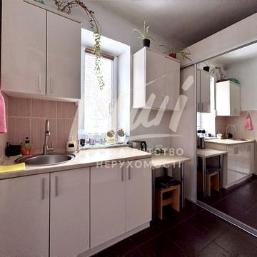 Опільського вул., 11