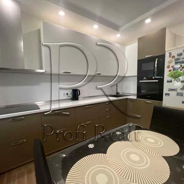 Сергія Данченка вул., 30