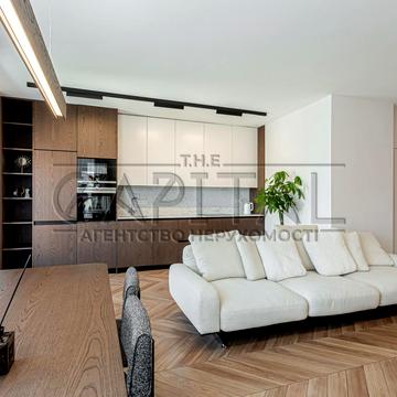 Предславинська вул., 53