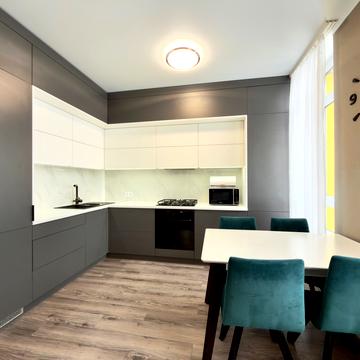 Пасічна вул., 175