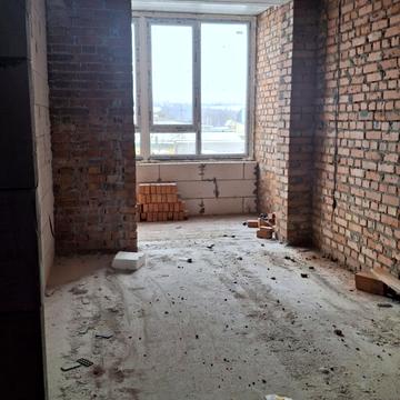 Романа Шухевича вул. (Курчатова), (Будинок)