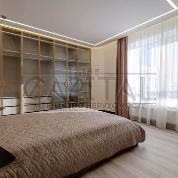 Золотоустівська вул., 25