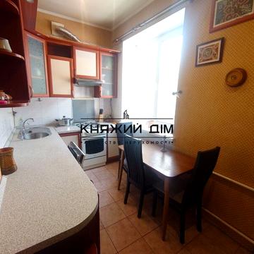 Володимира Винниченка вул. (Юрія Коцюбинського), 12