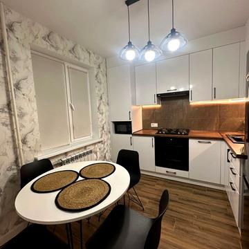 Панаса Мирного вул., 27