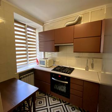 Джона Маккейна вул. (Івана Кудрі), 16-А