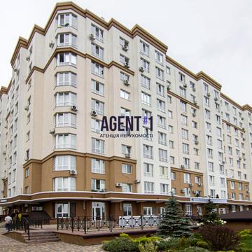 Героїв Небесної Сотні просп., 36