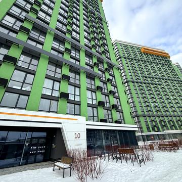 Причальна вул., 10