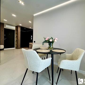 Юліана Пелеша вул., 3