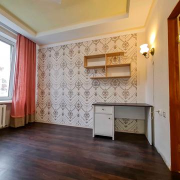 Роганська вул., 9