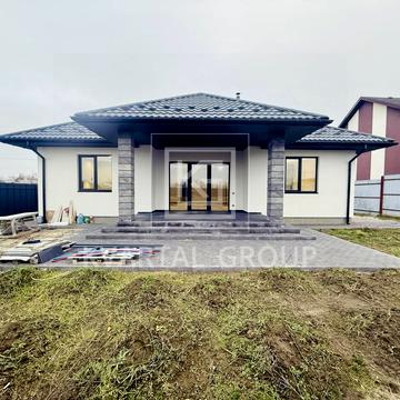 Молодіжна вул.