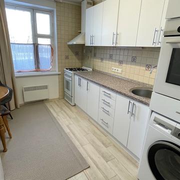 Заводська, 7