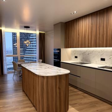 Дніпровська набережна вул., (Будинок 10)