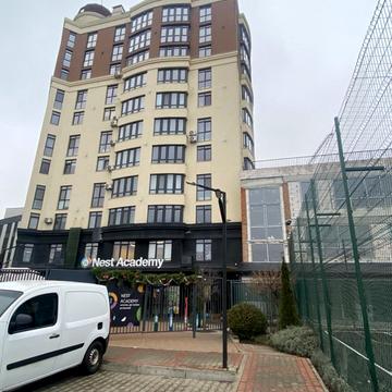 Івана Богуна вул., 1