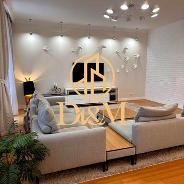 Заньковецької вул., 8