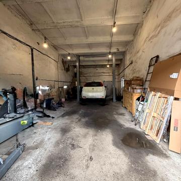 Польова вул., 10