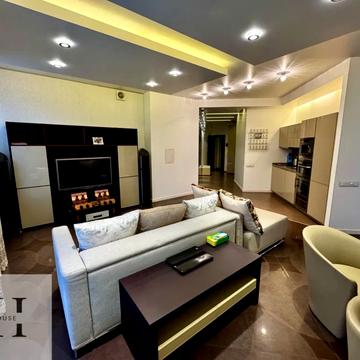 Тараса Шевченка бульв., 11-А