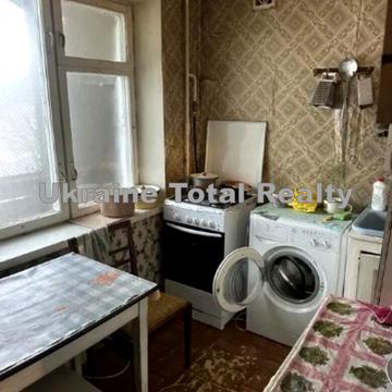 Жмеринська вул., 10