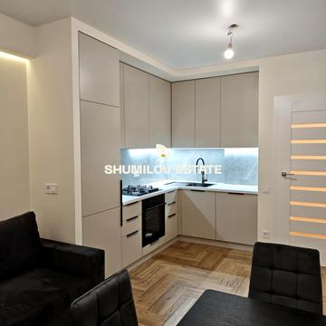 Володимира Навроцького вул., 31-А