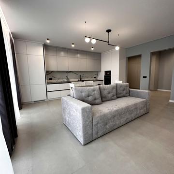 Тиводара Легоцького вул., 80