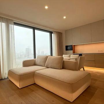 Набережна Перемоги вул., 7