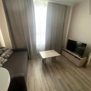 Драгоманова вул., 10